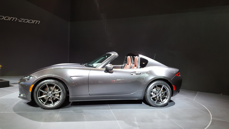 Illustration for article titled Mazda Miatas at the 2016 New York International Autoshow